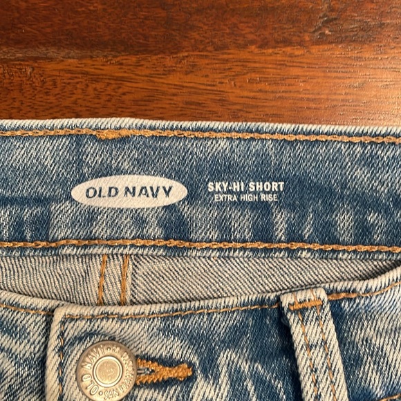 Old Navy Sky-Hi (Extra High Rise) Denim Short - Picture 5 of 5